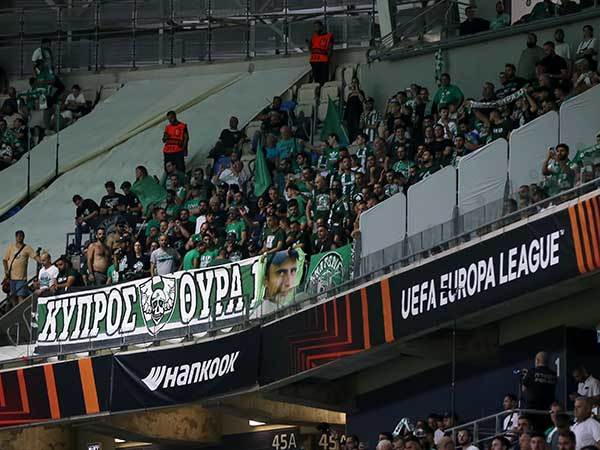 אוהדי פאו. תמכו וקיבלו תמיכה (מאור אלקסלסי)