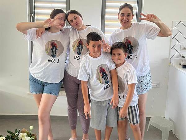 חן גולדשטיין והילדים (אלבום פרטי)