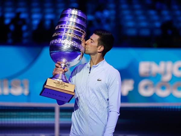 ג'וקוביץ' בזכייה בטורניר בישראל אשתקד. הפעם הטורניר ייערך בסופיה (GETTY)