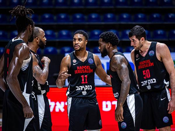 (FIBA)