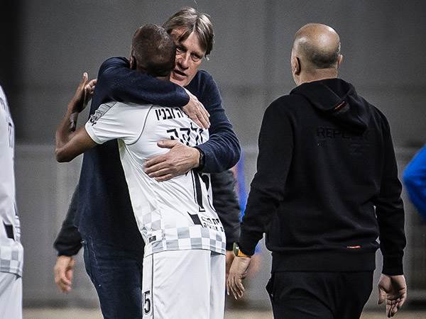 מנשה זלקה. מגיע לו לחגוג (עודד קרני)