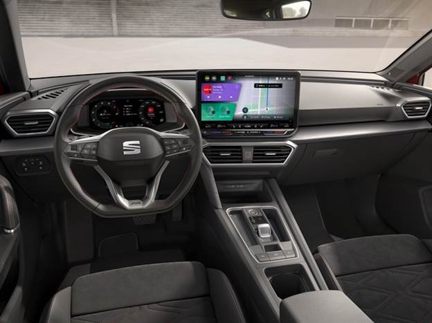 העיצוב זהה, המסכים גדלו