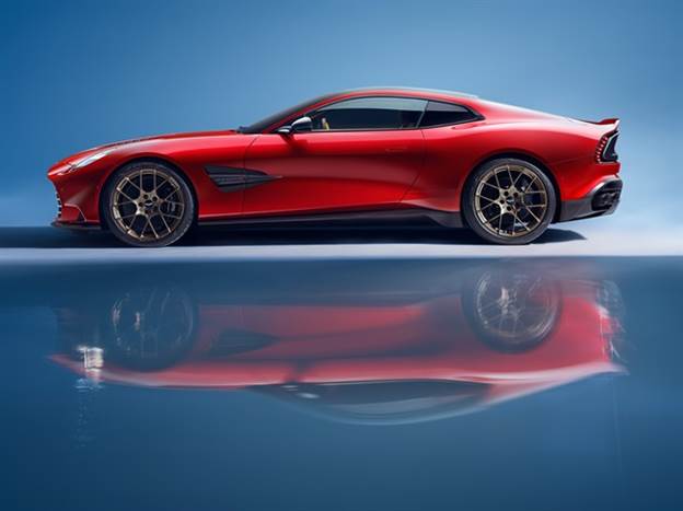 485 ס"מ של אקזוטיקה בריטית, על גובה של 129 ס"מ בלבד