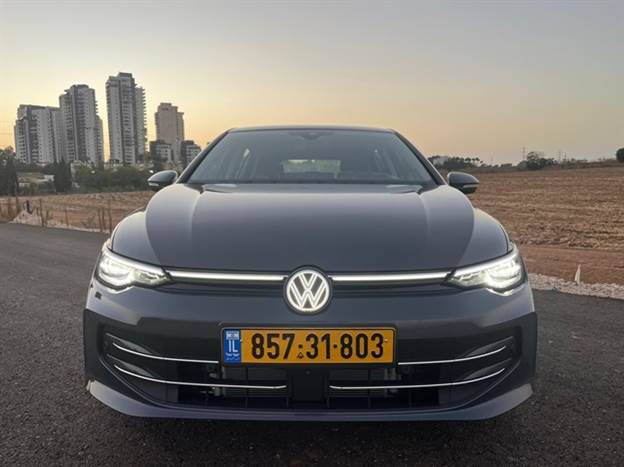 פולקסווגן גולף 8.5: זוהרת