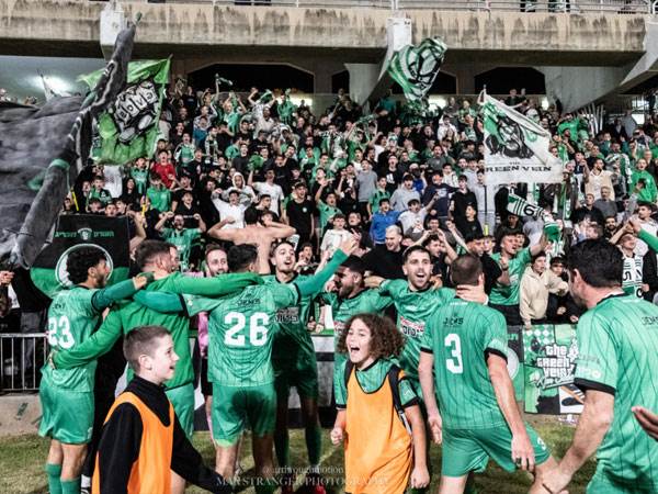 צילום: (מקס סטרנג׳ר)