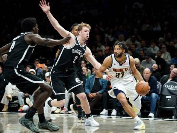 וולף תרם 2 נקודות בניצחון (GETTY)