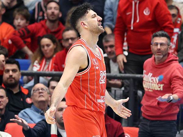 “אי אפשר לצפות ממיציץ` לירוק אש מהפה“ (אלן שיבר)
