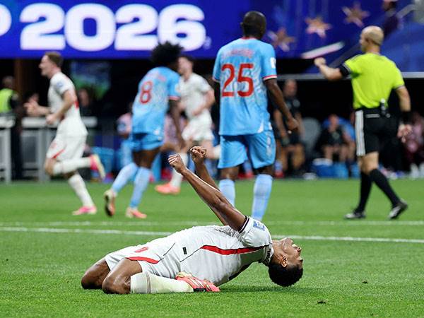 גם בלינגהאם קר הרוח לא עמד בטירוף (Michael Reaves/Getty Images)