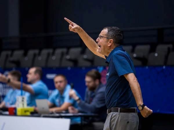 "הלב מלא בגאווה". נתן (FIBA)