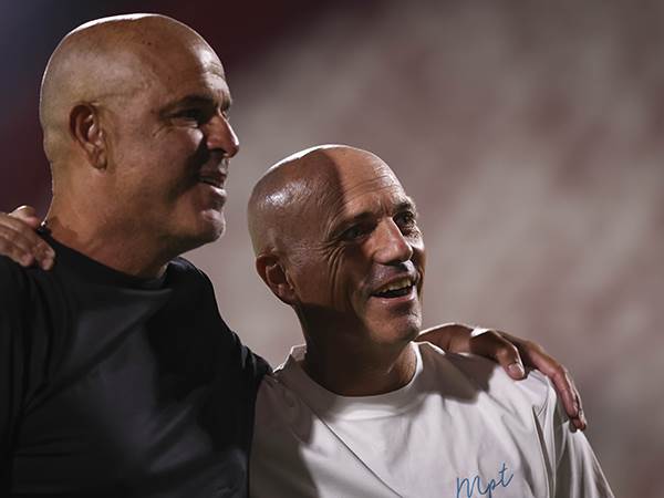 רק זיו אריה נשאר מחויך (צילום: מאור אלקסלסי)