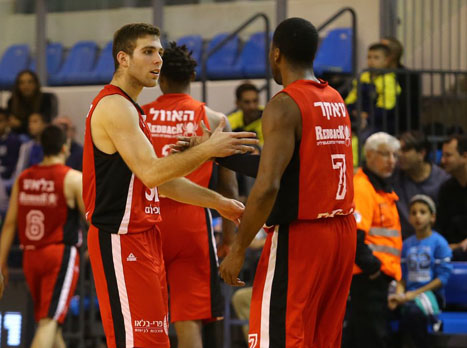 מי תמשיך במומנטום? (מנהלת הליגה)