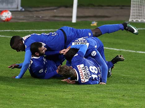 שחקני ק"ש יחלקו מתנה לאיזי שרצקי? (אלן שיבר)