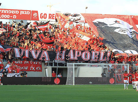 "אף אחד לא בא לקבוצה בגלל הקהל" (אלן שיבר)
