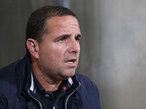 "הוא לא מאמין שהוא יכול להוציא מהבוץ" (אנצ'ו גוש)