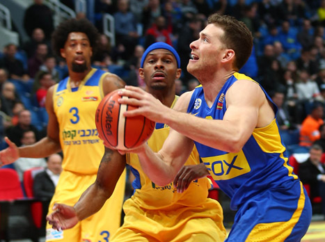 הישראלים הם המפתח. מקל (דני מרון)