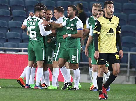 הוכיחו הרבה אופי. הירוקים חוגגים (צילום: אלן שיבר)