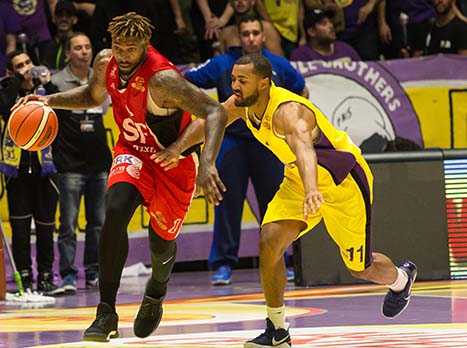 לא הולך לשום מקום. בינתיים. האוול (מנהלת הליגה)