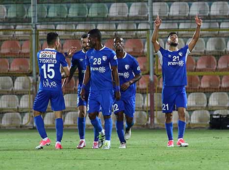 גוזלן רוצה לשחק (לירון מולדובן)