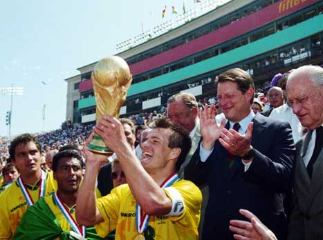 דונגה, רומאריו וגביע העולם של ברזיל ב-1994 (Getty)