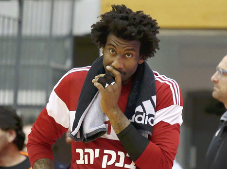 סטודמאייר. פתח בחמישייה יותר מכולם בקבוצה, ובפער גדול (אלן שיבר)