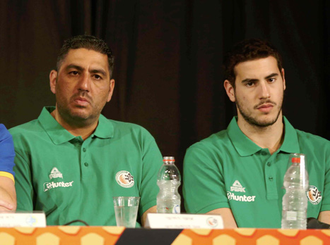 רחימי לצד בלייזר: "לא יודע עד כמה הביתיות תשפיע" (אלן שיבר)