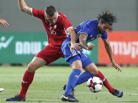 רפאלוב. באגף השמאלי (אלן שיבר)