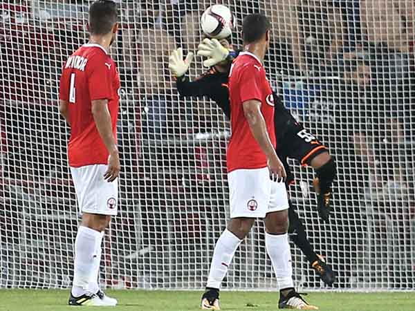 אכזבה מהשער המצמק של ההונגרים (צילום: אלן שיבר)