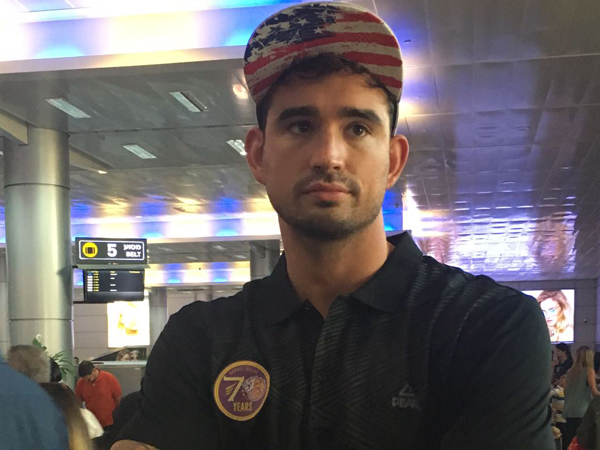 אלכסנדר בנתב"ג. יש לו ציפיות גדולות