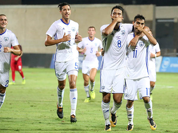 האוהדים בעכו נהנו כמעט כמו השחקנים (יוסי שקל)