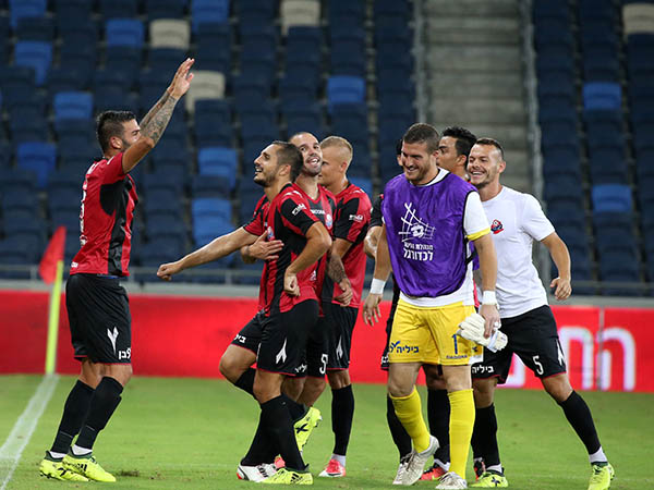 זמנית בפסגה. הפועל חיפה (יוסי שקל)