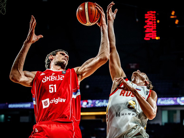 איזו מחצית מופלאה של מריאנוביץ' (פיב"א)