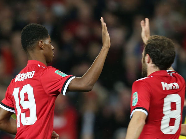 רשפורד ומאטה חוגגים ניצחון קליל ליונייטד (getty)