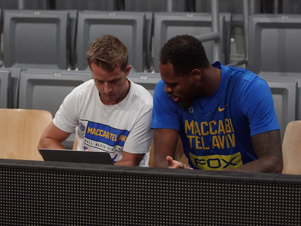 תומאס: "אנסה לתת מהניסיון שלי" (צילום: האתר הרשמי של מכבי ת"א)