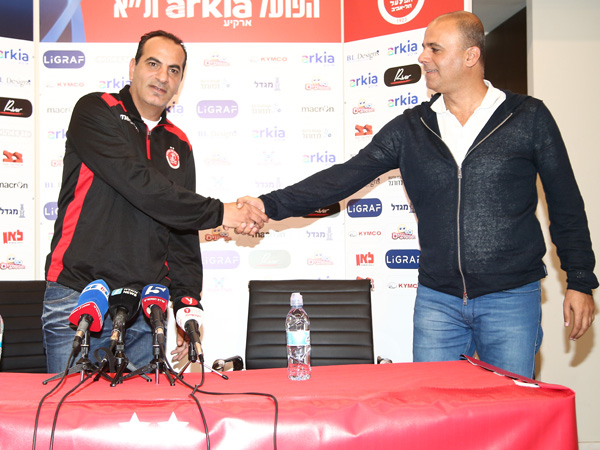 רפואה עם ניסנוב. "הפועל צריכה לנצח בכל משחק" (צילום: אלן שיבר)