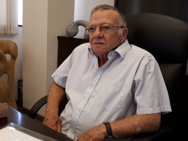 הבורר. צביקה רויזן