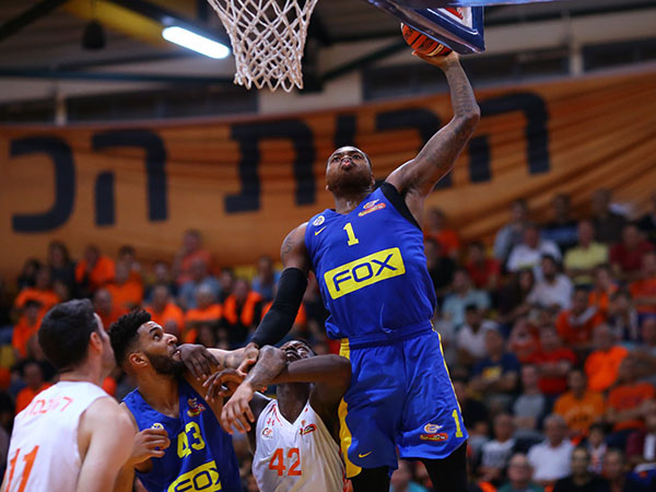 המשחק נגמר כבר ברבע השני. תומאס (מנהלת הליגה)