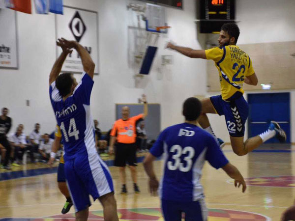 ניצחון דרמטי לראשל"צ (חן קלדרון, איגוד הכדוריד)