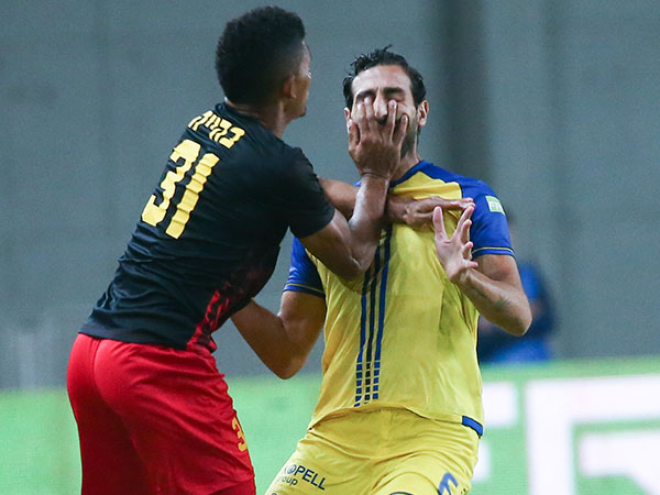 לא מצליחים לפרוץ הגנות צפופות. שחקני מכבי (דני מרון)