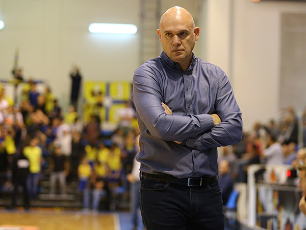 כועס. ספאחיה (מנהלת הליגה)