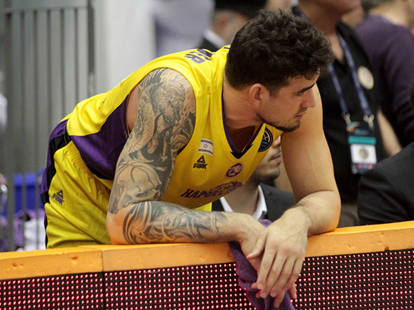 אלכסנדר מאוכזב. חולון הסתבכה בעקבות ההפסד