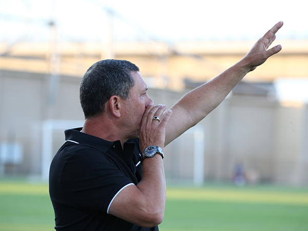 "עברנו את תקופת המבחנים". קלינגר (אנצ'ו גוש)