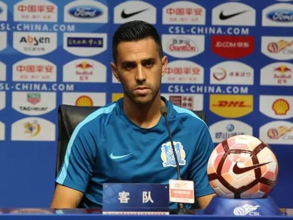 פועל גם מחוץ למגרש. זהבי (טוויטר)