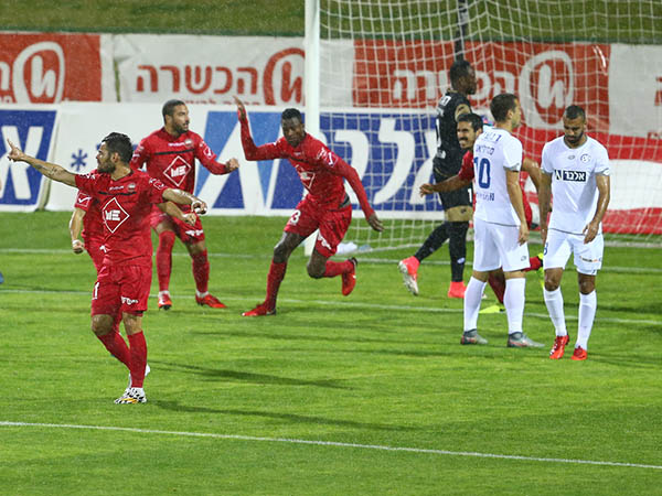 רעננה חוגגת את השער. "יש על מה להיות גאים" (לירון מולדובן)