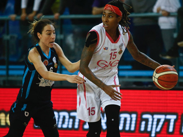 ברדפורד. עוד הצגה של הגארדית (מגד גוזאני, מנהלת ליגת העל לנשים בכדורסל)