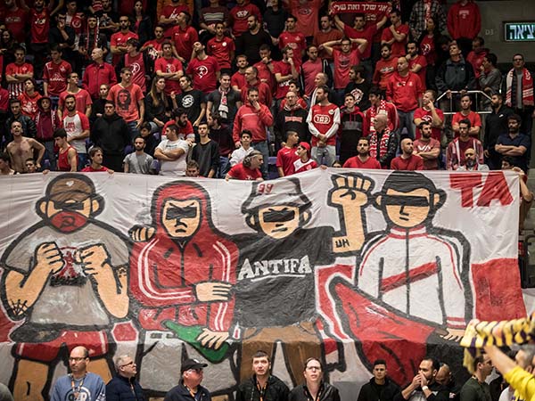 לא כל כך נעים לראות יציע סגור (מנהלת הליגה)