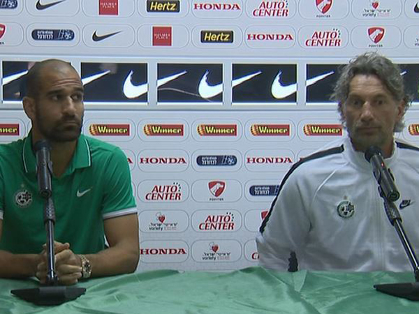 מאס. גם הוא מודע לאווירה סביב המועדון