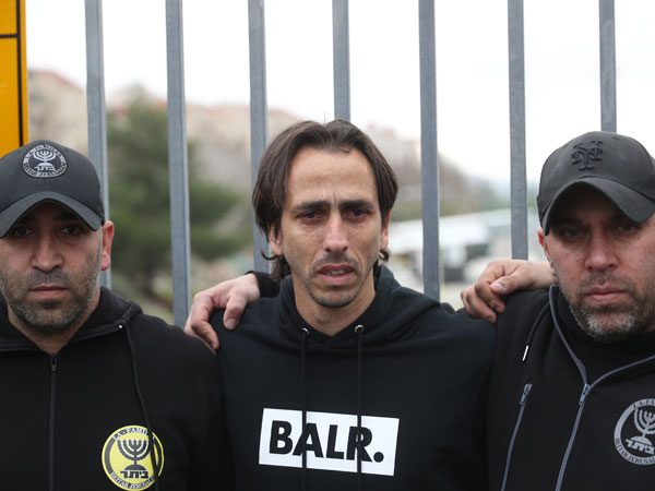 בניון הנרגש נפרד מהאוהדים (יונתן זינדל/פלאש90