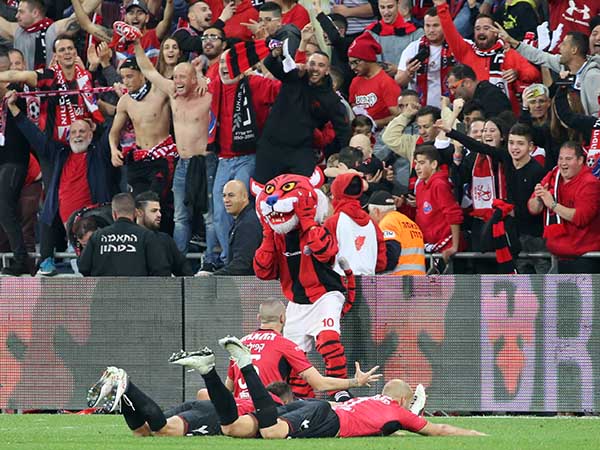 והפועל חיפה עולה לחצי הגמר (יוסי שקל)