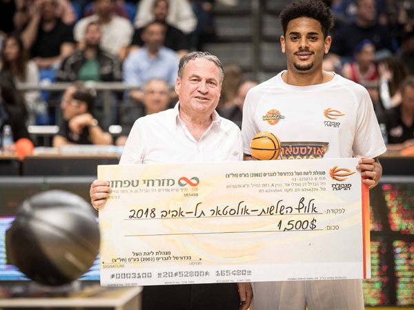 וובסטר עם הופעה גדולה בגמר (מנהלת הליגה)