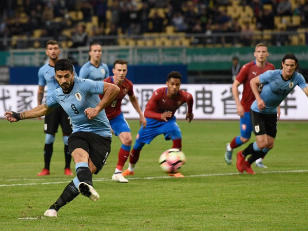 פנדל בלתי עציר של סוארס